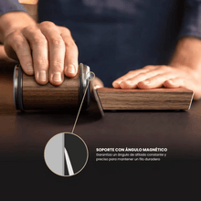Cargar imagen en el visor de la galería, Krusters™ Rolling Knife Sharpener
